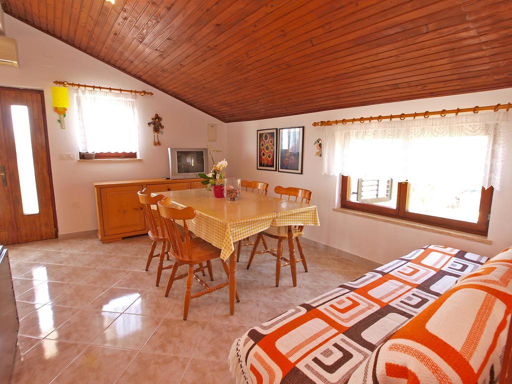 Apartment Vrcevan 895 Medulin Extérieur photo